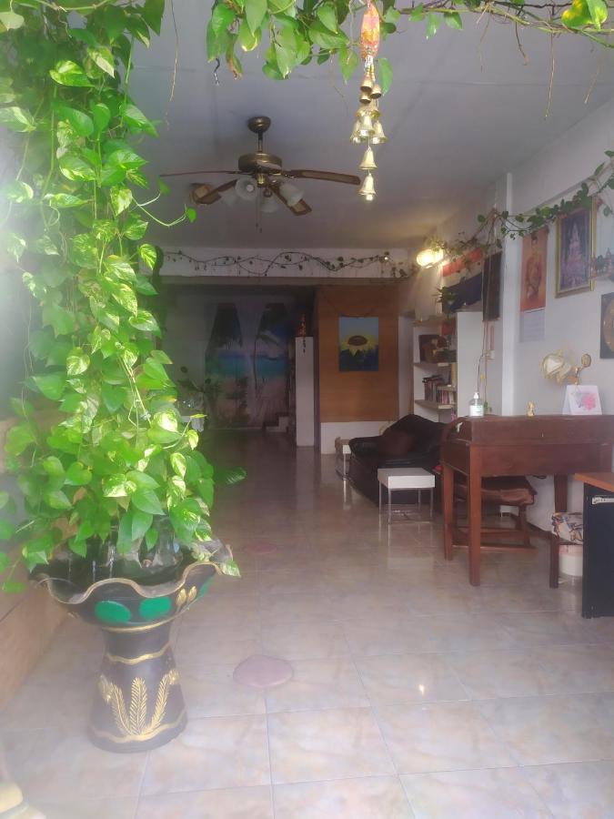 Hotel Sv. House Jomtien Beach Zewnętrze zdjęcie